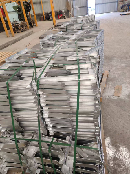 鍍鋅角鋼三角支架